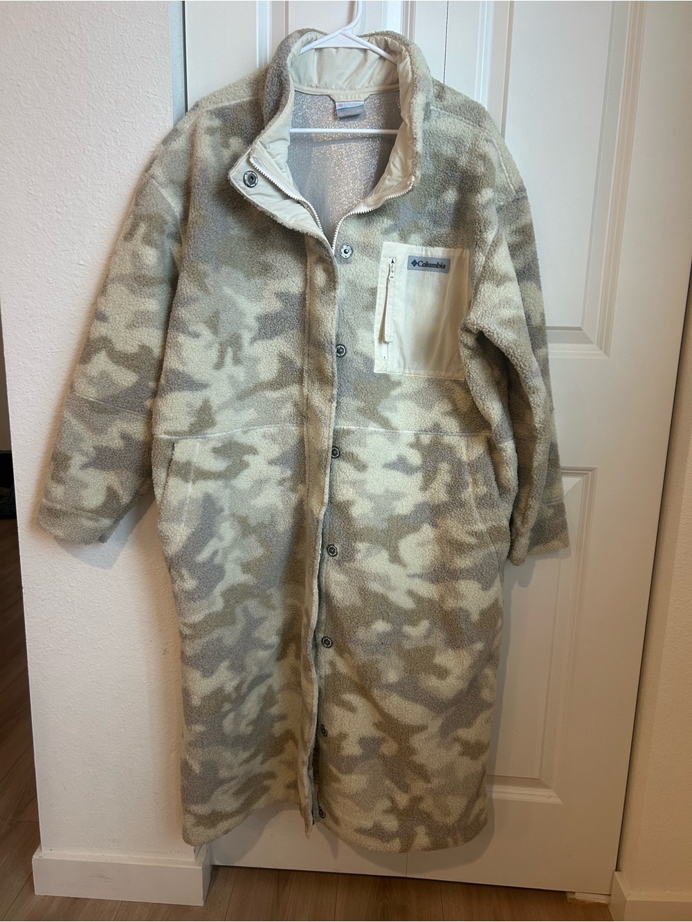 Columbia Women’s Camo Sherpa Fleece Long Jacket Full Snap Front Cozy Winter